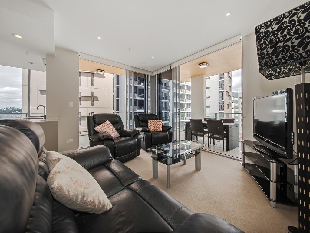 Link Portside Wharf Apartment Hotel Brisbane Exterior photo