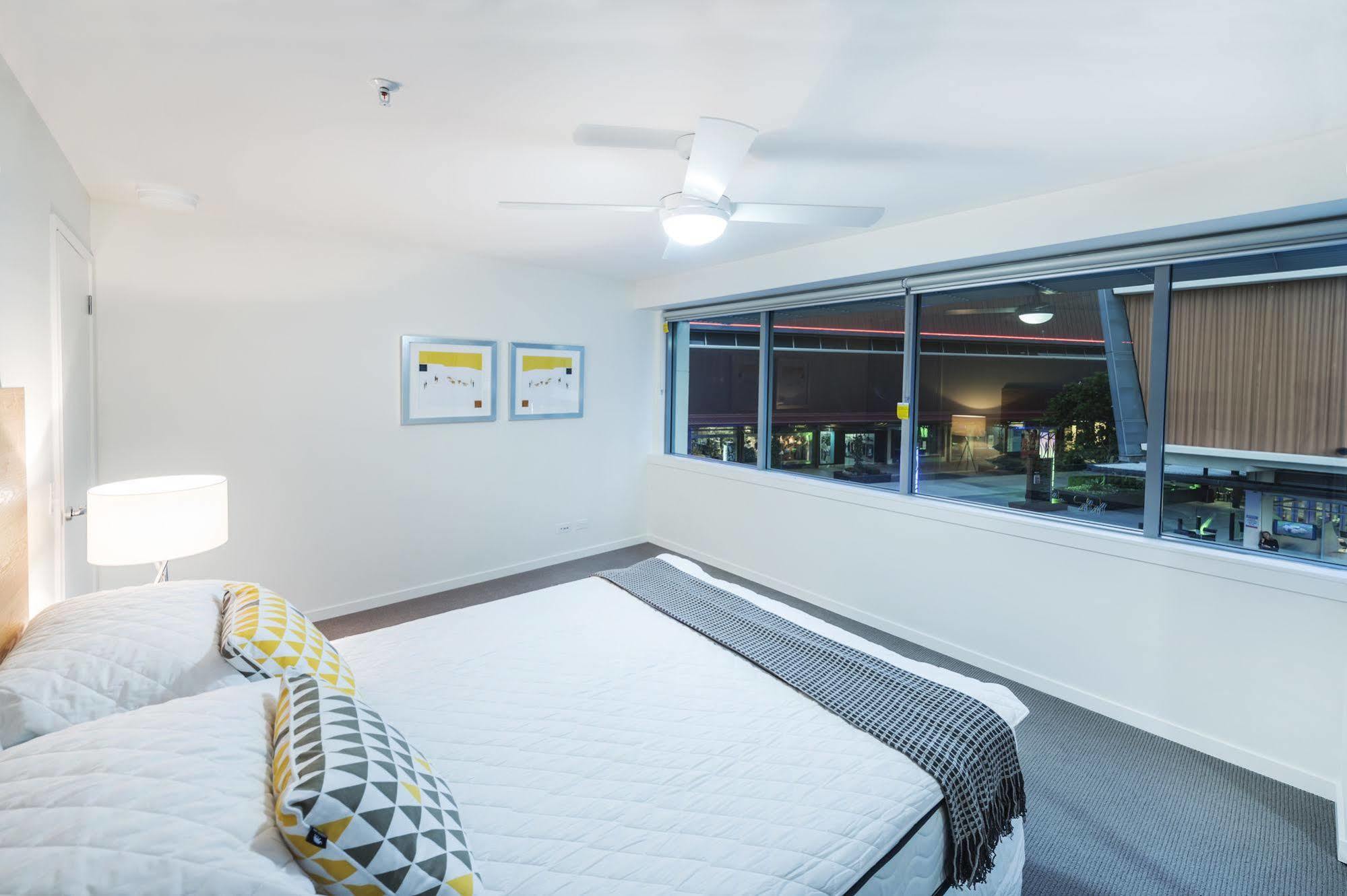Link Portside Wharf Apartment Hotel Brisbane Exterior photo